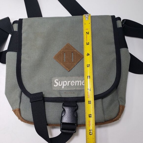 Supreme Canvas Messenger Bag Green/Brown Adjustable Strap Durable & Stylish - Picture 10 of 12